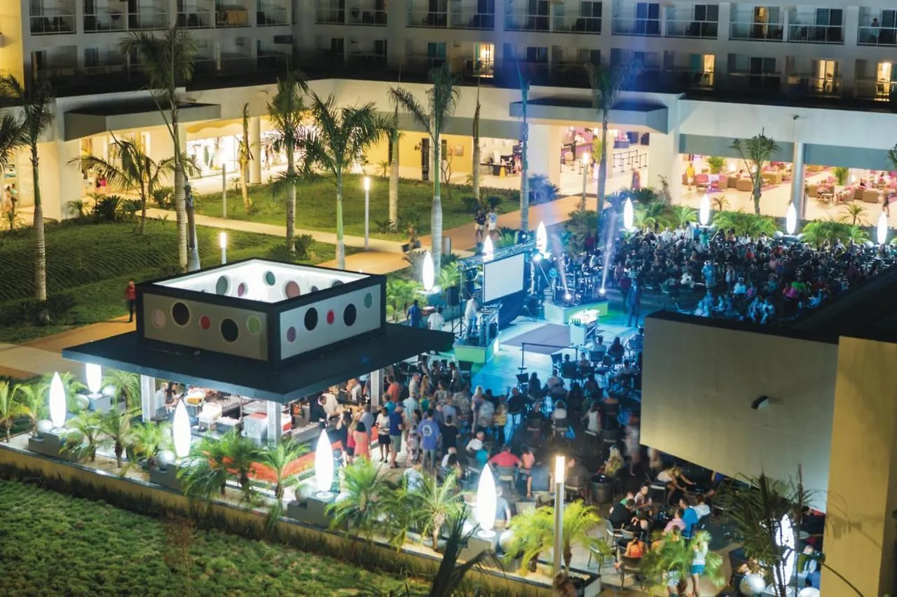 ***** Resort Riu Republica (Adults Only) Otel Punta Cana Dominik Cumhuriyeti
